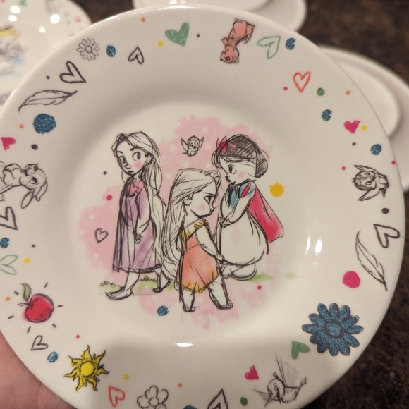 Set of 4 Disney Animator's collection melamine plates - Picture 10 of 13